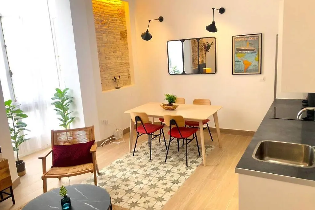 Apartamento Gatu Premium Villa Libertad, Preferente Mayores De 25 Anos Y Familias Cádiz